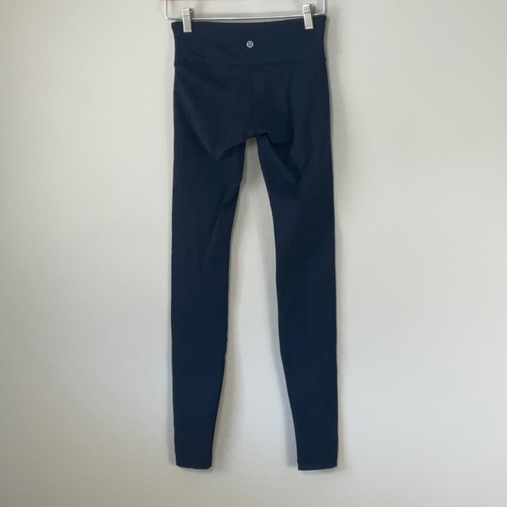 Lululemon blue black pattern tight - Picture 6 of 11